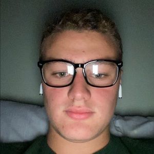 Meet your Posher, Evan